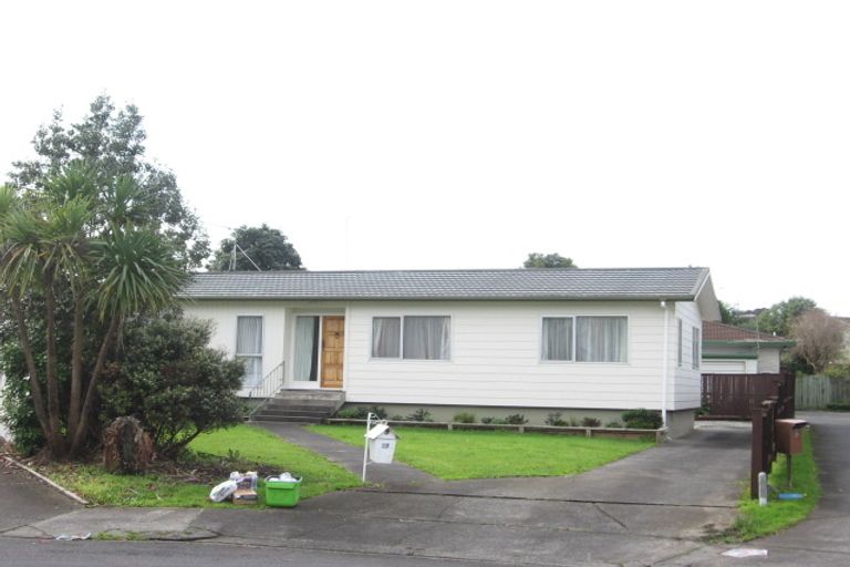 Photo of property in 27 Lyren Place, Half Moon Bay, Auckland, 2012