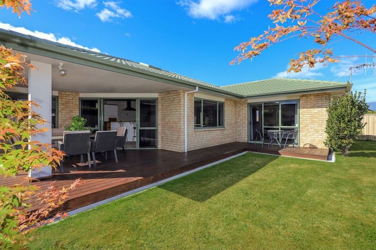 Photo of property in 12 Pinotage Drive, Greenmeadows, Napier, 4112