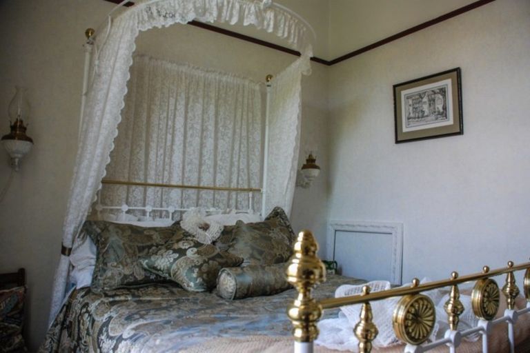 Photo of property in 30 Rhodes Street, Waimate, 7924