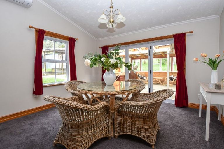 Photo of property in 71 Hoeke Road, Carrington, Carterton, 5791