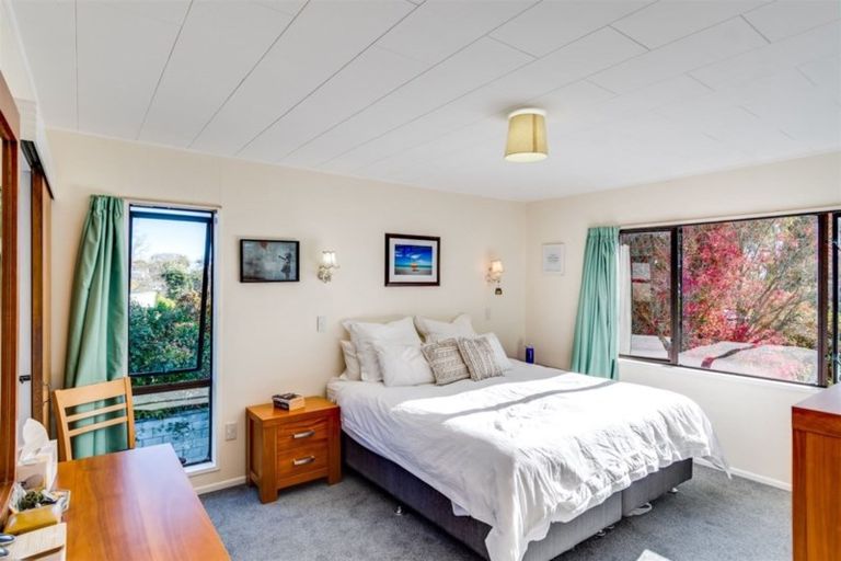 Photo of property in 42 Simla Avenue, Havelock North, 4130