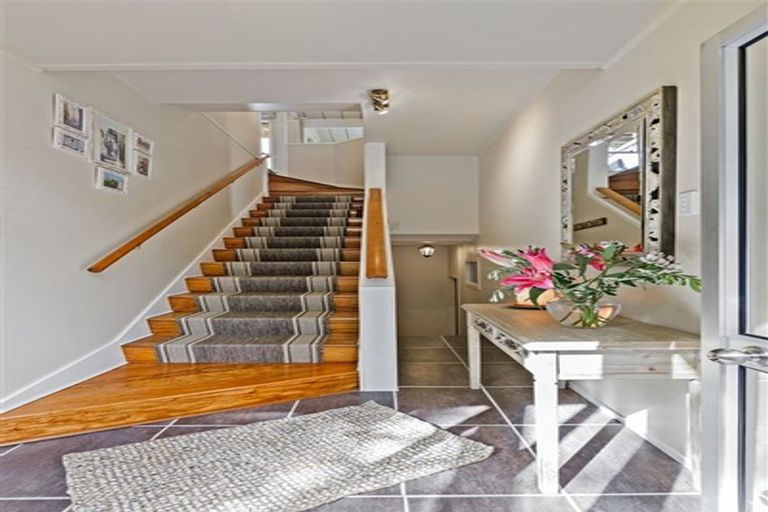 Photo of property in 673 East Coast Road, Browns Bay, Auckland, 0630