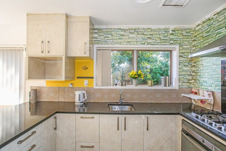 Photo of property in 42a Trentham Road, Papakura, 2110