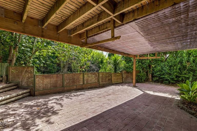 Photo of property in 84 Advene Road, Cockle Bay, Auckland, 2014