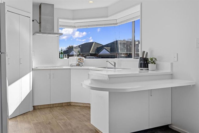 Photo of property in 1/14 Innisfree Place, Northwood, Christchurch, 8051