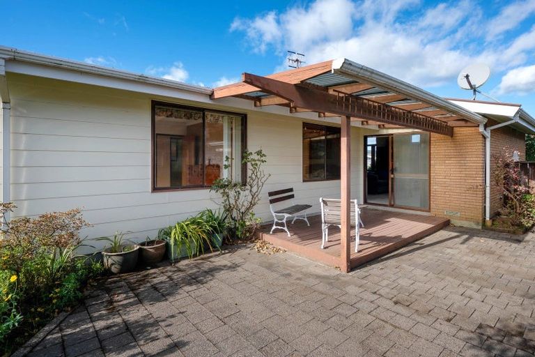 Photo of property in 34 Neri Crescent, Pomare, Rotorua, 3015