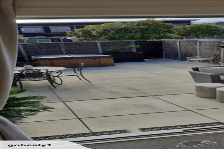 Photo of property in The Terraces, 10/9 Humber Street, Pandora, Napier, 4110