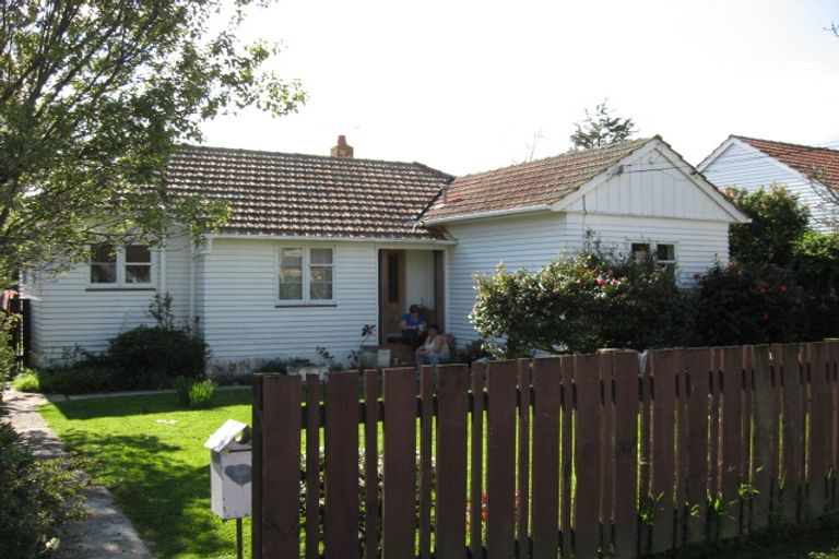 Photo of property in 163 Waiwhetu Road, Waterloo, Lower Hutt, 5011