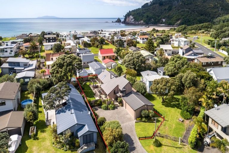 Photo of property in 104 Moore Place, Whangamata, 3620