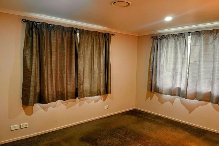 Photo of property in 23 Raphoe Road, Flat Bush, Auckland, 2019