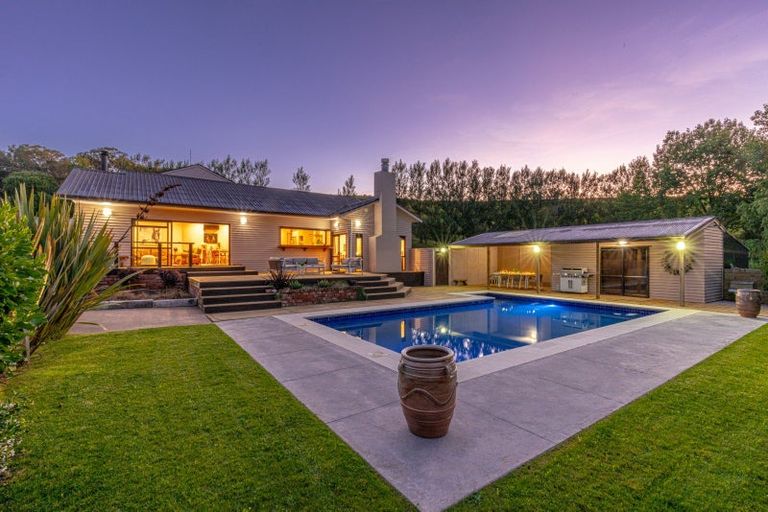 Photo of property in 120 Union Line, Fordell, Whanganui, 4572