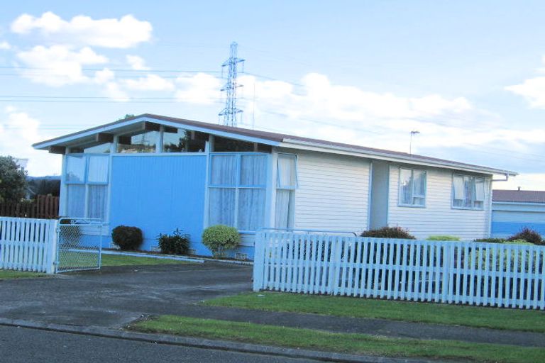 Photo of property in 23 Zelda Avenue, Clover Park, Auckland, 2023