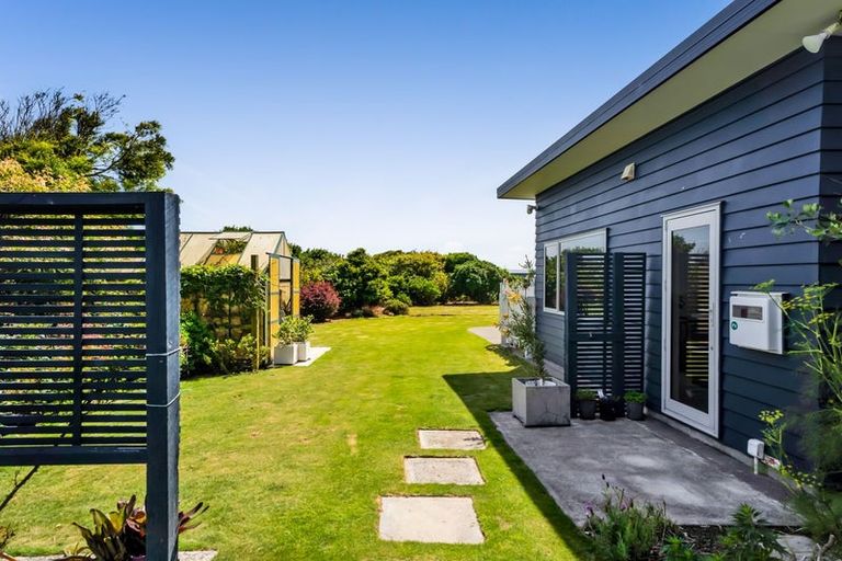Photo of property in 475 Manawapou Road, Hawera, 4672