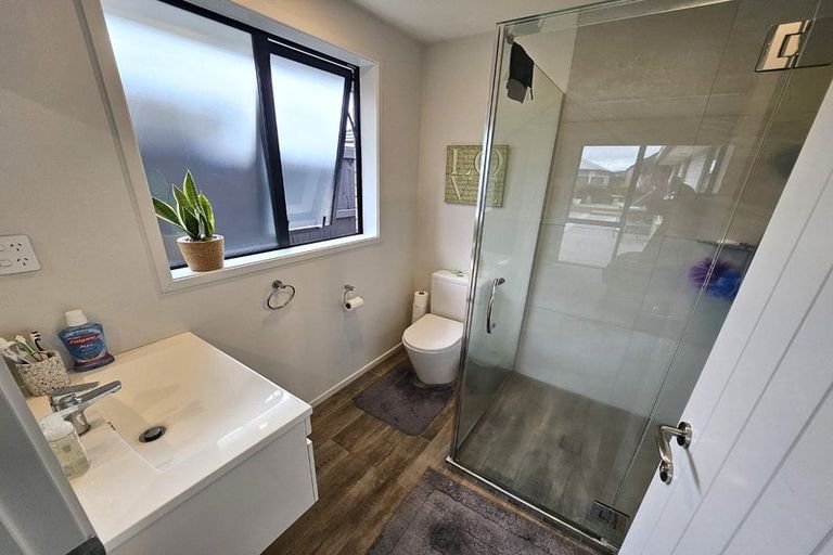 Photo of property in 2 Tiria Drive, Papamoa Beach, Papamoa, 3118