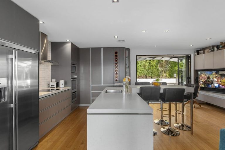 Photo of property in 43 Freyberg Street, Otumoetai, Tauranga, 3110