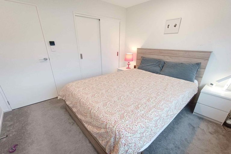 Photo of property in 136a Tiriwa Drive, Massey, Auckland, 0614