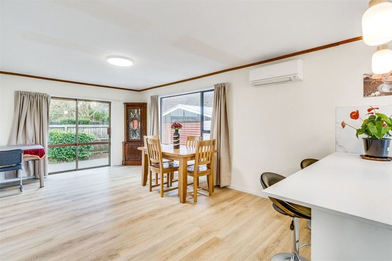 Photo of property in 75 Corfe Street, Ilam, Christchurch, 8041