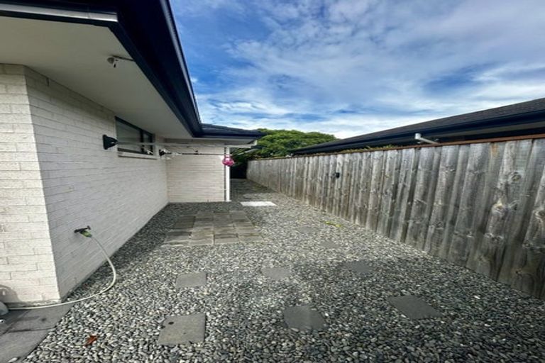 Photo of property in 1 Waireka Street, Pegasus, 7612