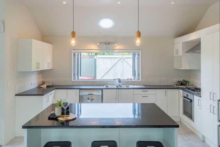 Photo of property in 160 Manly Street, Paraparaumu Beach, Paraparaumu, 5032