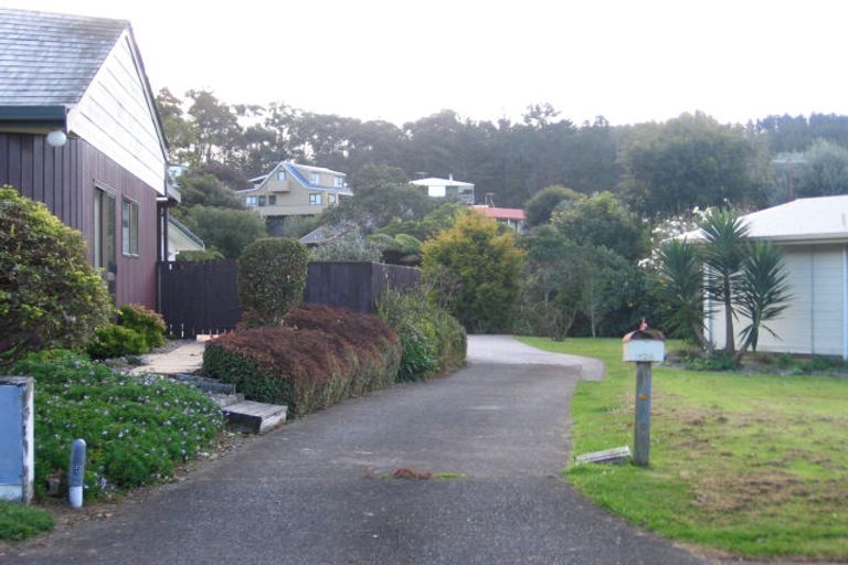 Photo of property in 125 Onemana Drive, Onemana, Whangamata, 3691