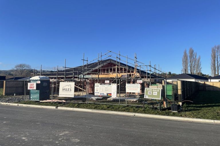 Photo of property in 4 Lorenzos Lane, Halswell, Christchurch, 8025