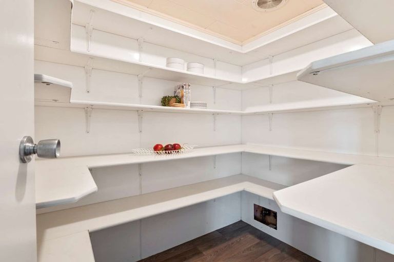 Photo of property in 4 Sandstrom Grove, Feilding, 4702