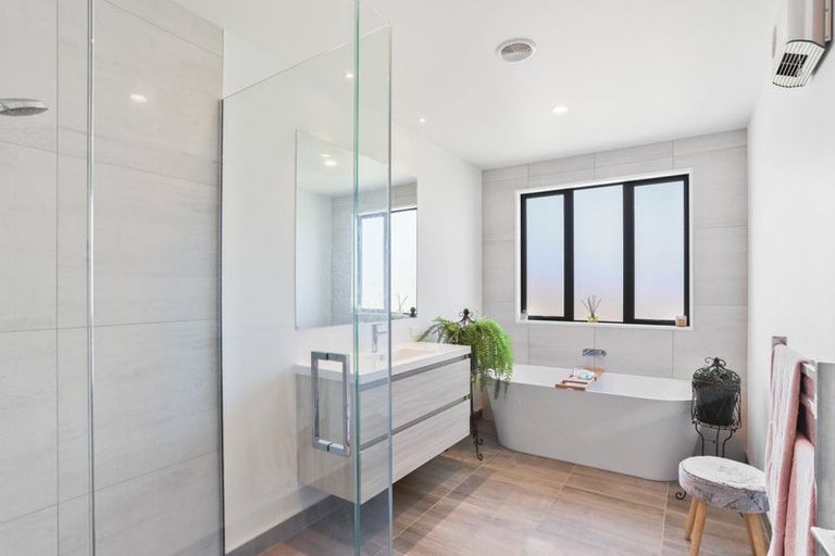 Photo of property in 50 Elm Drive, Rangiora, 7400