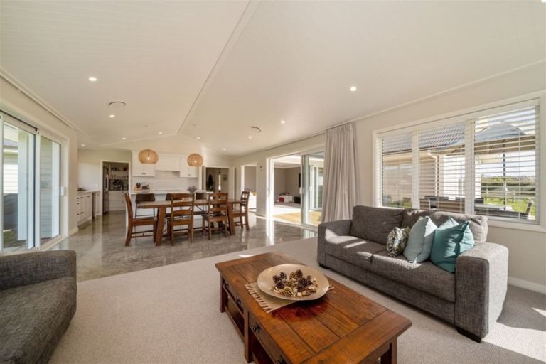 Photo of property in 1199 Egmont Road, Egmont Village, New Plymouth, 4372