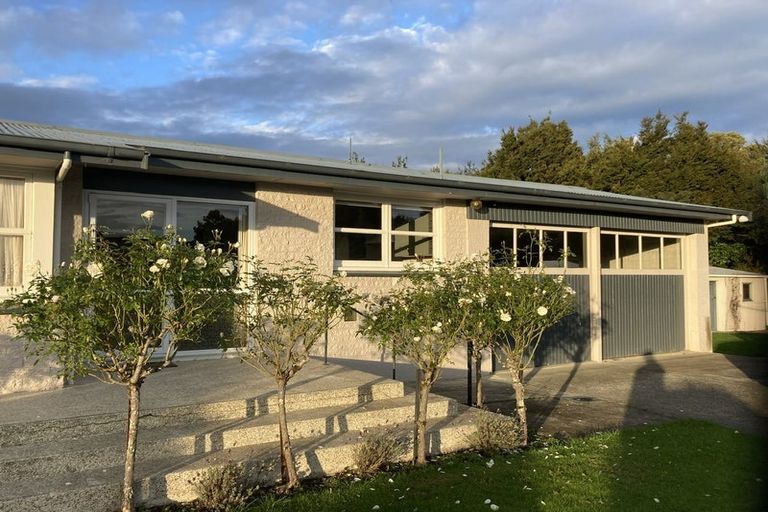 Photo of property in 44 Hillary Street, Winton, 9720