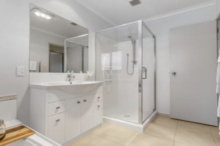 Photo of property in 14 Putaka Place, Papamoa Beach, Papamoa, 3118