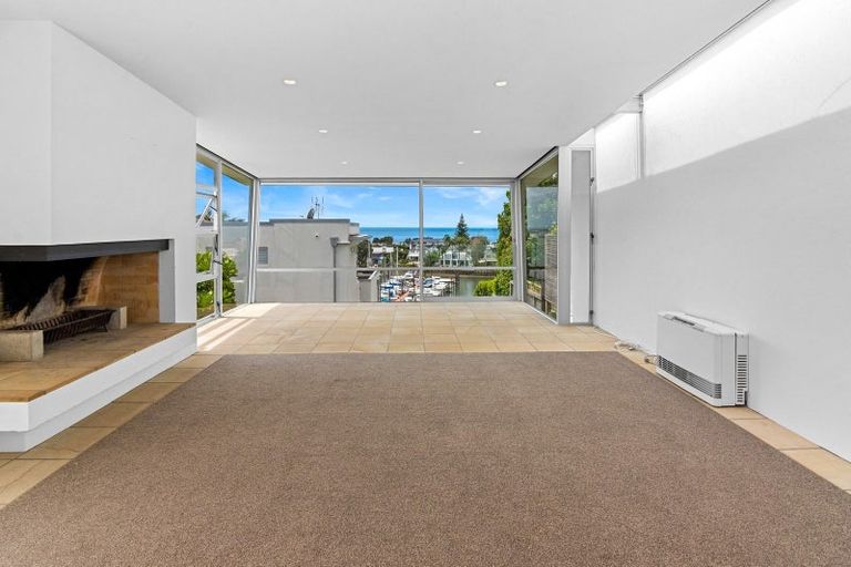 Photo of property in 1/27 Prospect Terrace, Milford, Auckland, 0620