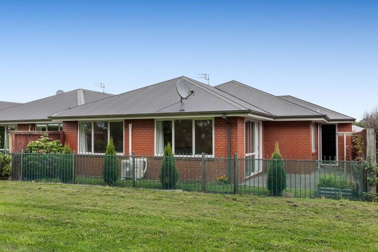 Photo of property in 18 Date Crescent, Aidanfield, Christchurch, 8025