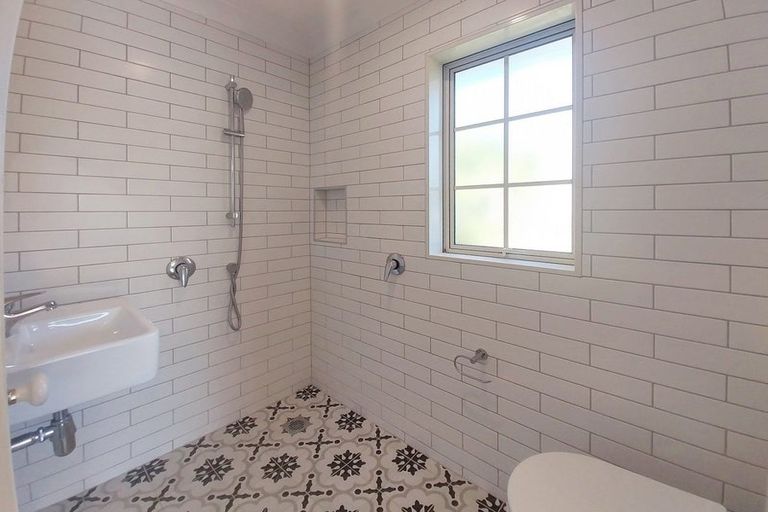 Photo of property in 1 Pukekura Place, Taradale, Napier, 4112