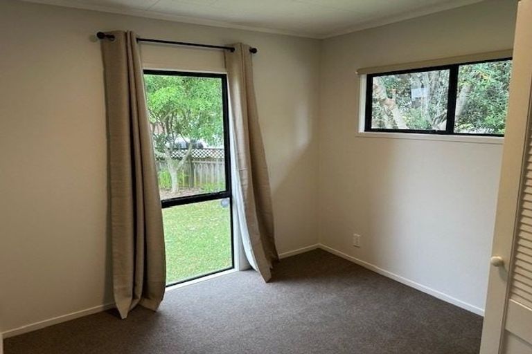 Photo of property in 101 Santiago Crescent, Unsworth Heights, Auckland, 0632