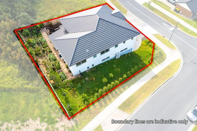 Photo of property in 52 Resolution Drive, Gulf Harbour, Whangaparaoa, 0930