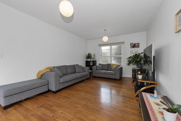 Photo of property in 44 Plunket Terrace, Hamilton East, Hamilton, 3216