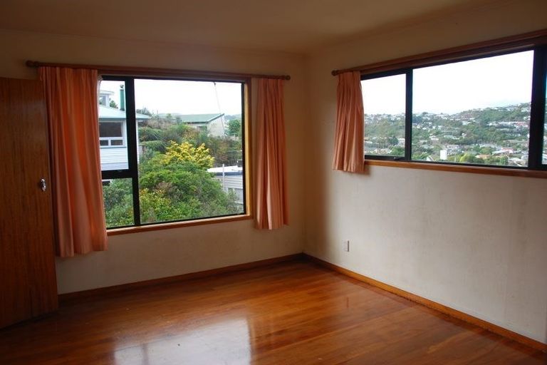 Photo of property in 5 Braemar Terrace, Johnsonville, Wellington, 6037