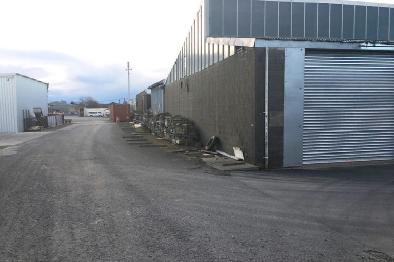 Photo of property in 56 Shortland Street, Wainoni, Christchurch, 8061