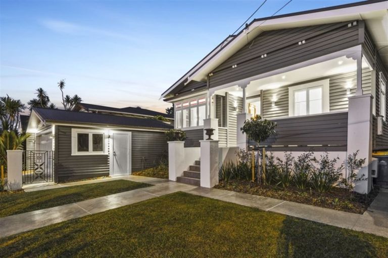 Photo of property in 7 Palmerston Road, Birkenhead, Auckland, 0626
