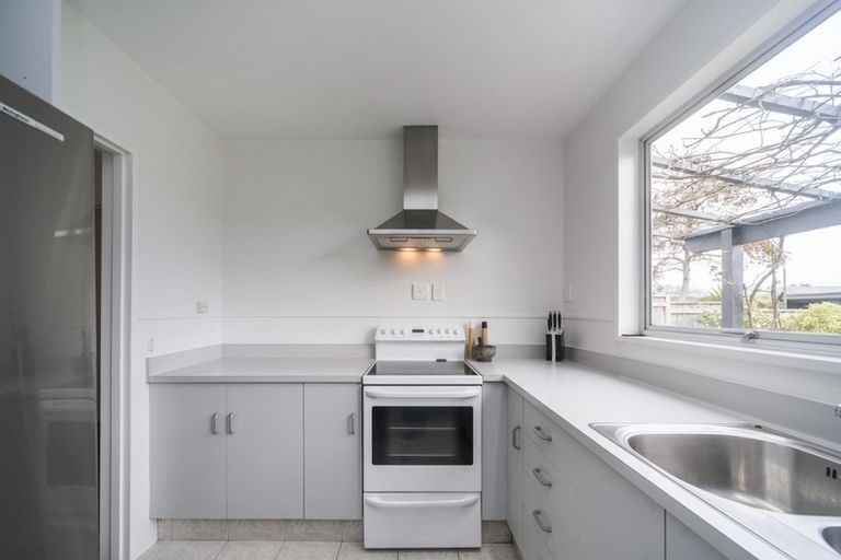 Photo of property in 30 Terry Crescent, Milson, Palmerston North, 4414