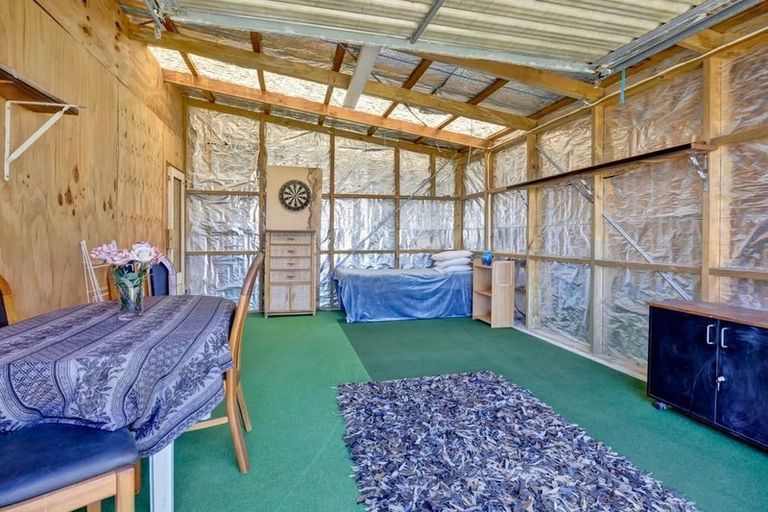 Photo of property in 37 Onaero Beach Road, Onaero, Urenui, 4383