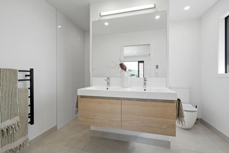 Photo of property in 2 Moemoea Place, Cambridge, 3434