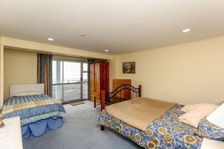 Photo of property in 19 Findlay Street, Moturoa, New Plymouth, 4310