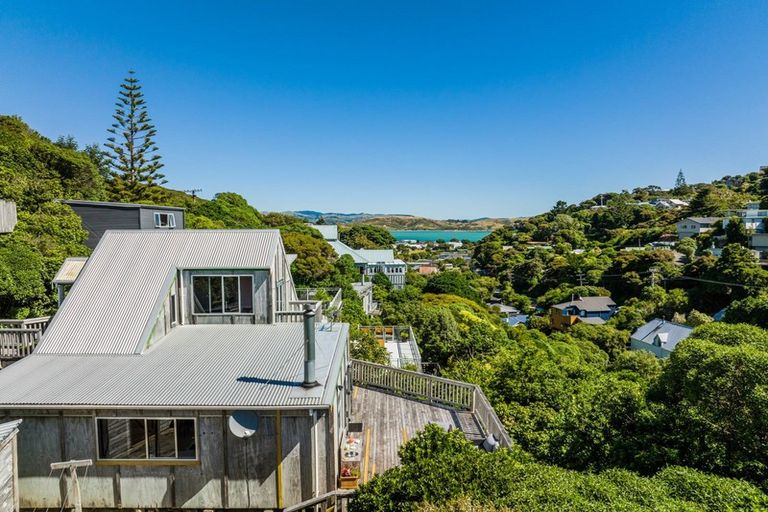 Photo of property in 105 Cluny Road, Plimmerton, Porirua, 5026