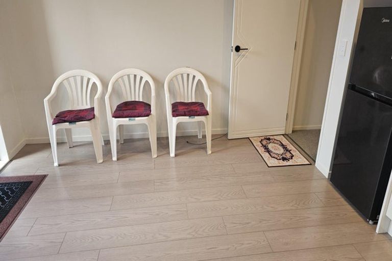 Photo of property in 30 Bellringer Road, Massey, Auckland, 0614