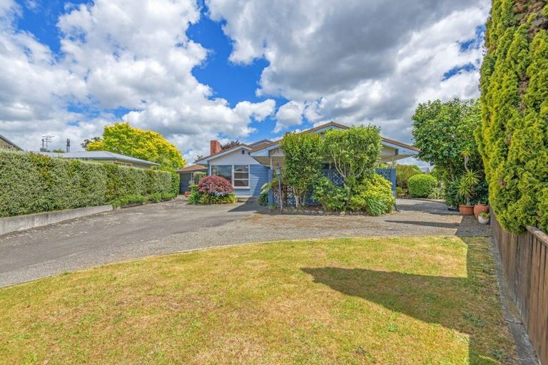 Photo of property in 12 Wigan Place, Hokowhitu, Palmerston North, 4410