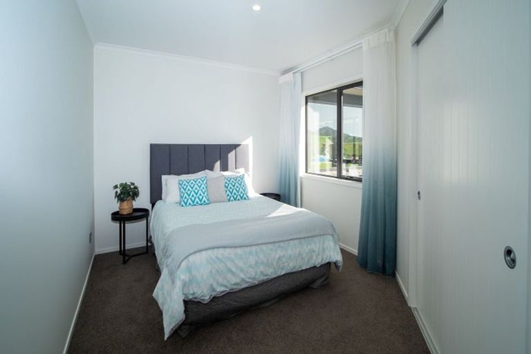 Photo of property in 64 Lakeview Lane, Mangawhai, 0573