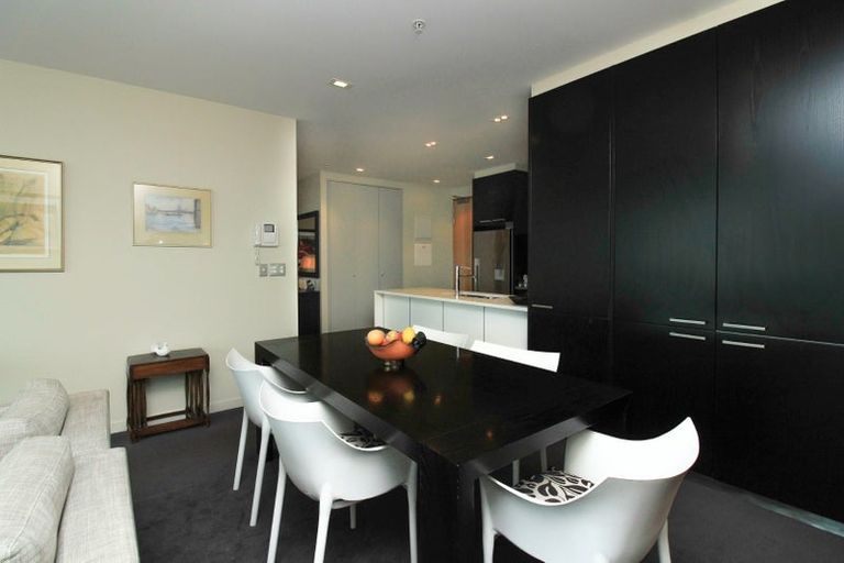 Photo of property in Chews Lane Apartments, 15h/9 Chews Lane, Wellington Central, Wellington, 6011