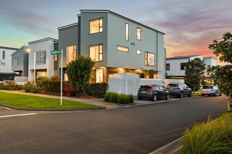 Photo of property in 27 Tuatua Road, Hobsonville, Auckland, 0616