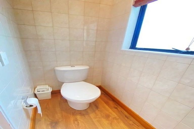 Photo of property in 11 Manor Park, Sunnyhills, Auckland, 2010